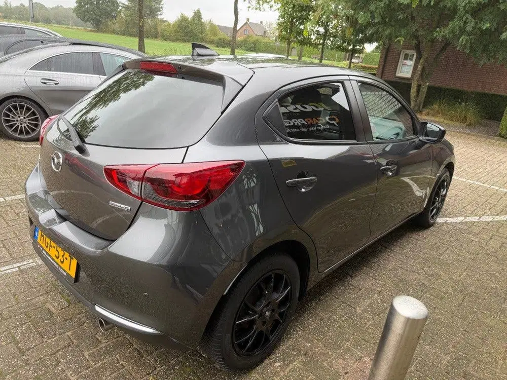 Mazda 2 1.5 SKYACT-G LUXURY uit 2020, foto 10