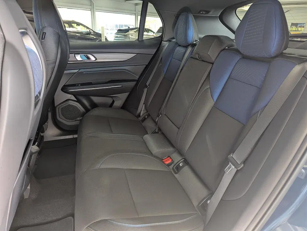 Lynk & Co 01 1.5TD 261pk PHEV 1.5 Aut *Zwarte hemel uit 2024, foto 7