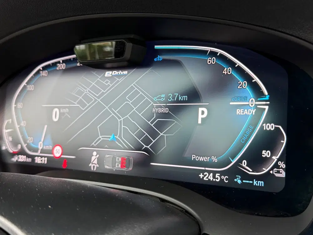 BMW 5-serie 530e Business M Pano Laser HUD Camera uit 2022, foto 15