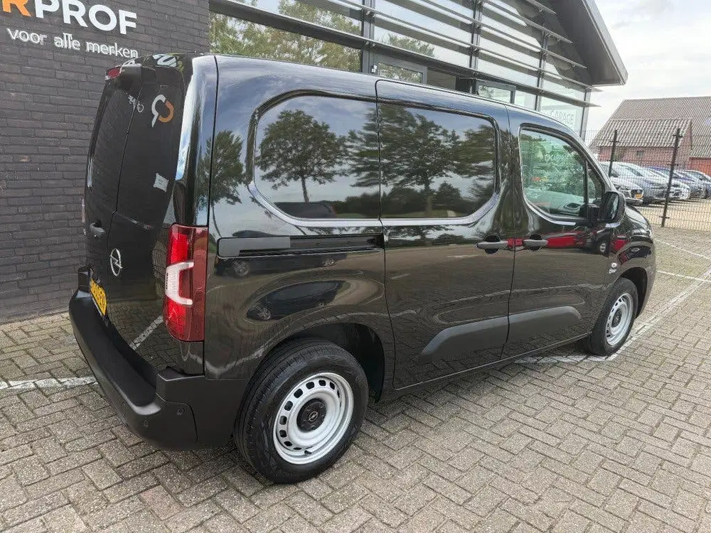 Opel Combo 1.5 BLUEHDI 100 S&S uit 2024, foto 4