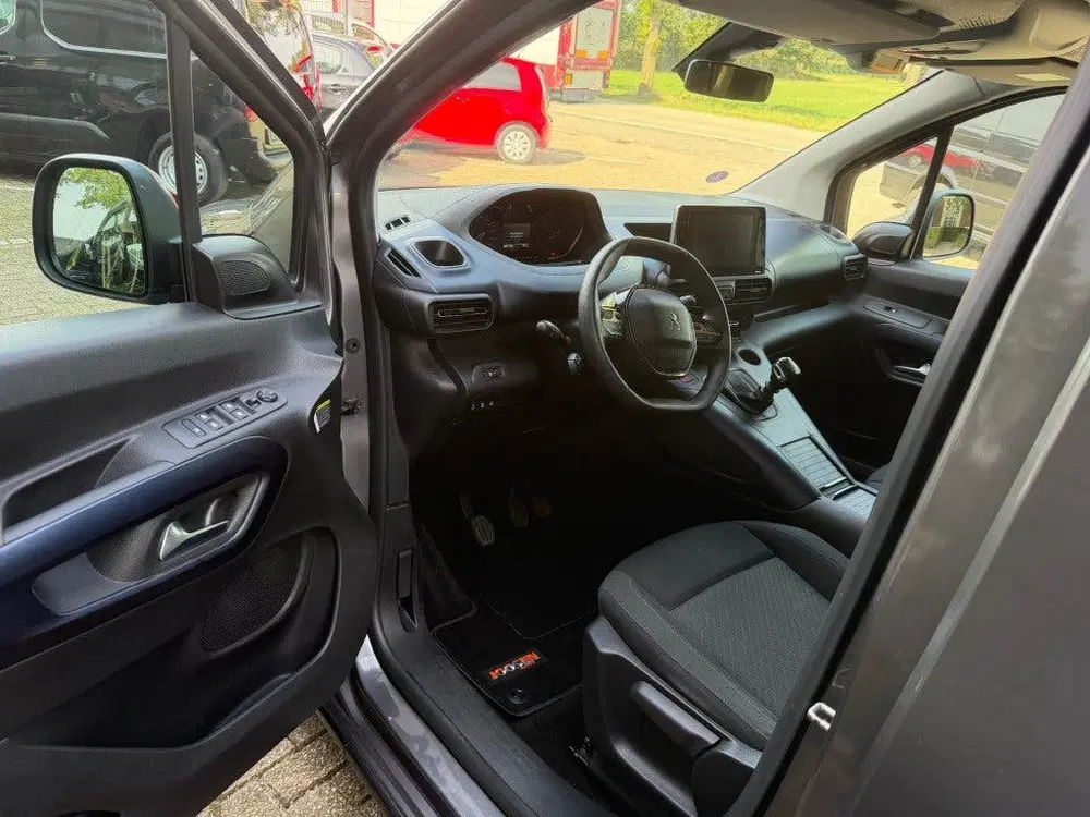 Peugeot Rifter 1.2 PURETECH ALLURE uit 2019, foto 15