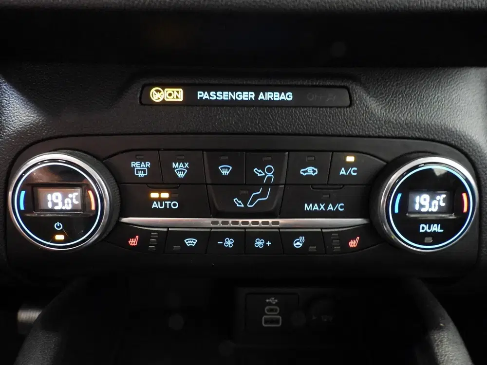Ford Kuga 2.5 PHEV Plug-In Cool&Connect TREKH uit 2022, foto 6
