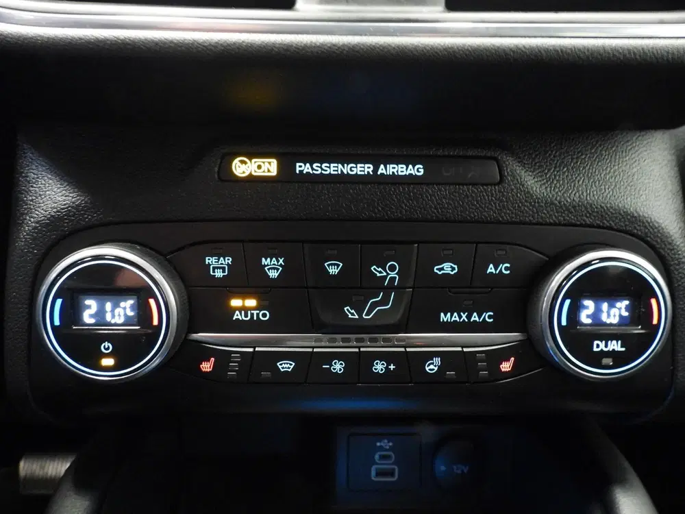 Ford Kuga 2.5 PHEV Plug-In Vignale TREKH uit 2022, foto 6