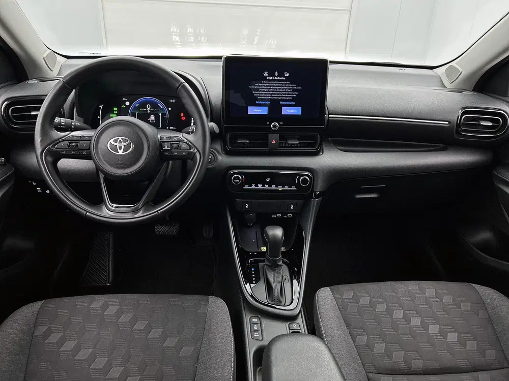 Toyota Yaris 1.5 Hybrid 115 Dynamic uit 2025, foto 4