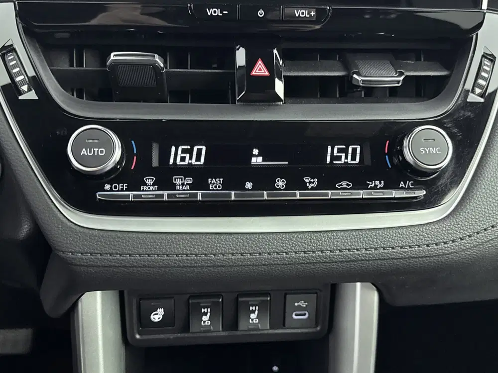 Toyota Corolla Cross Hybrid 140 Dynamic Limited uit 2024, foto 9
