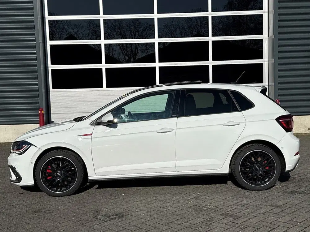 Volkswagen Polo 2.0 TSI GTI uit 2022, foto 2