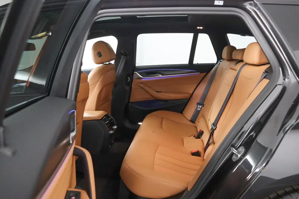 BMW 5-serie 540i xDrive Business Edition Plus uit 2023, foto 13