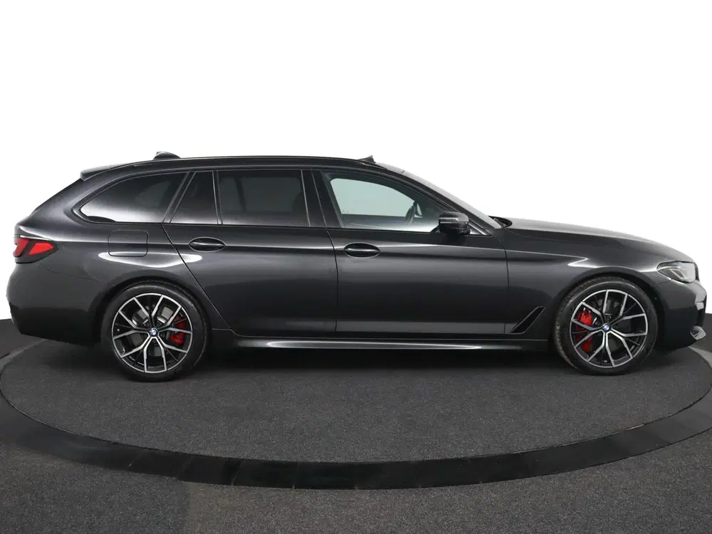 BMW 5-serie 540i xDrive Business Edition Plus uit 2023, foto 9