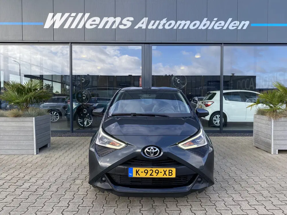 Toyota Aygo 1.0 VVT-i x-play App Connect uit 2021, foto 2