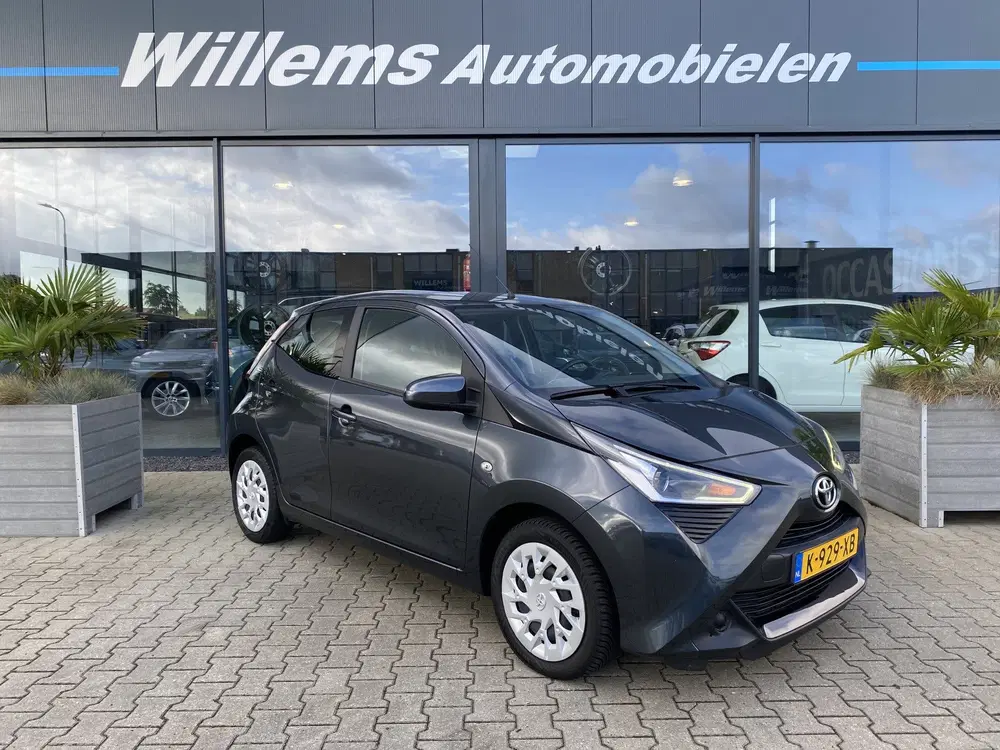 Toyota Aygo 1.0 VVT-i x-play App Connect uit 2021, foto 3