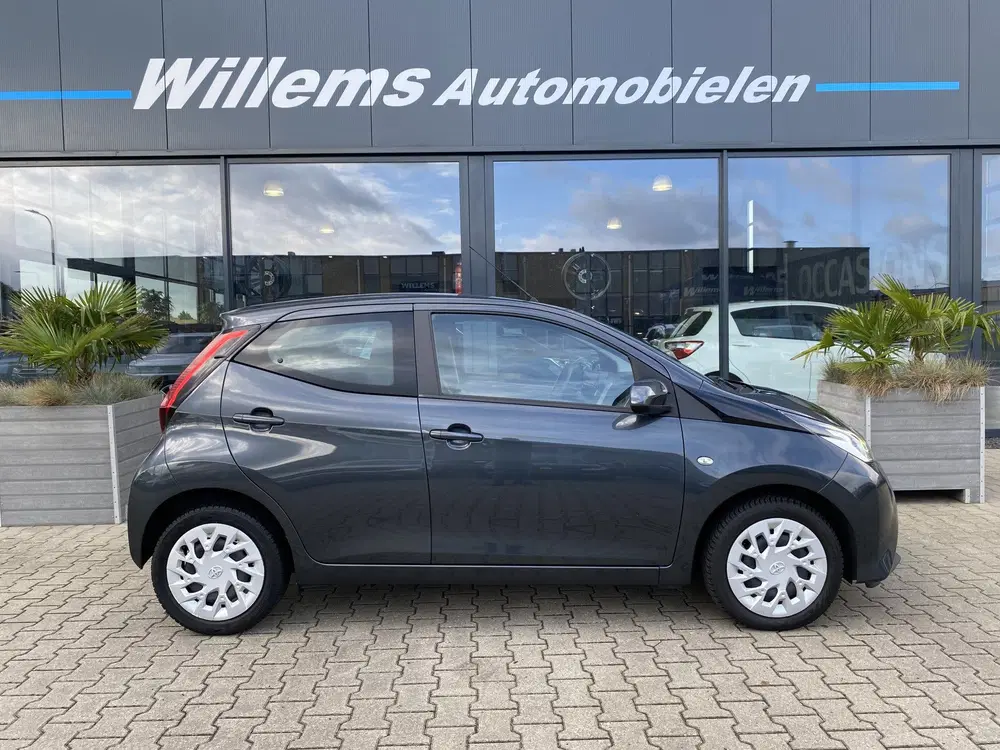 Toyota Aygo 1.0 VVT-i x-play App Connect uit 2021, foto 4