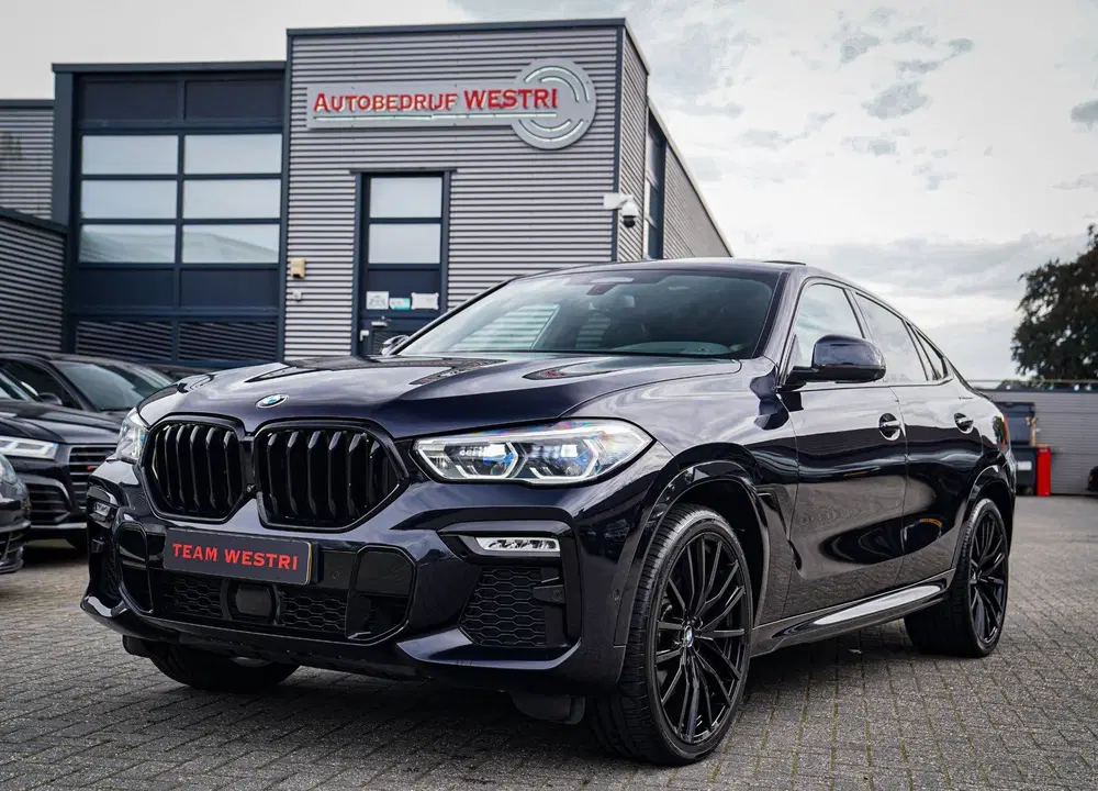 BMW X6 XDrive40i High Executive uit 2020, foto 11