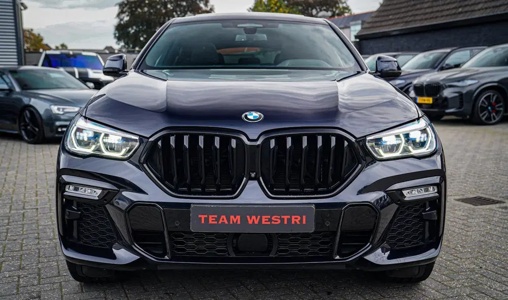 BMW X6 XDrive40i High Executive uit 2020, foto 13