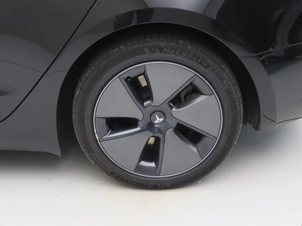 Tesla Model 3 Standard RWD Plus 94.2% SoH UPGRADE [ AMD uit 2023, foto 14