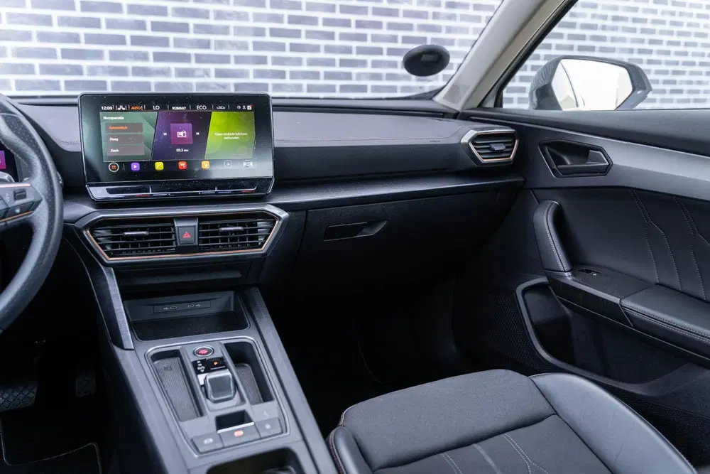 Cupra Formentor 1.4 TSI e-Hybrid Business uit 2022, foto 4