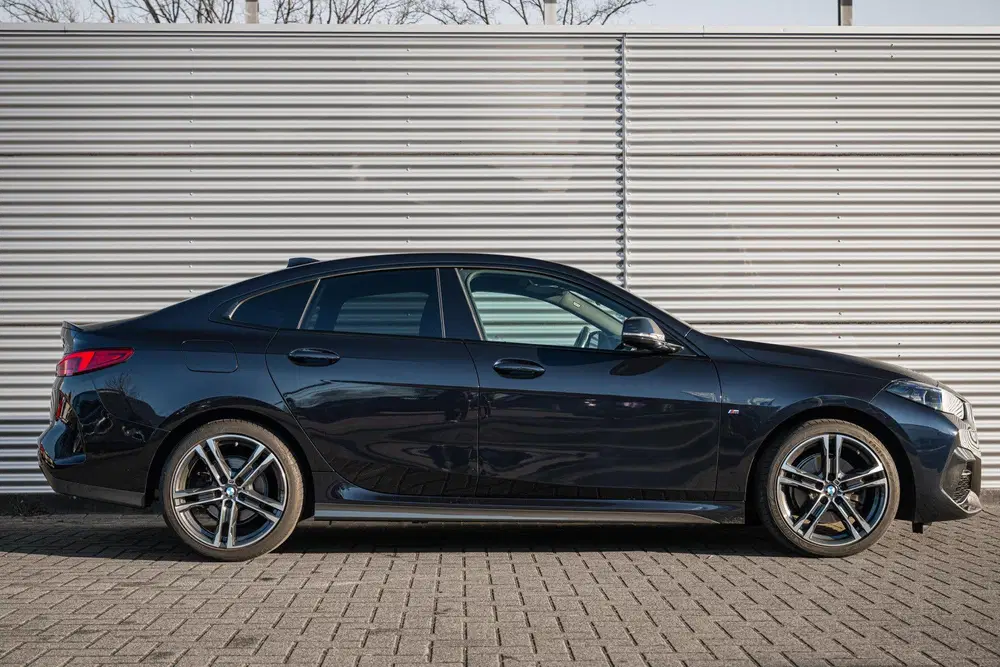 BMW 2-serie Coupé 218i M Sport Automaat uit 2022, foto 3
