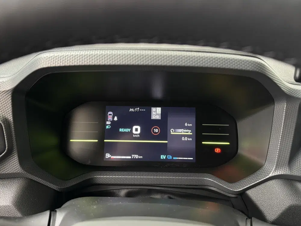 Dacia Duster 1.8 hybrid 155 limited edition uit 2026, foto 4