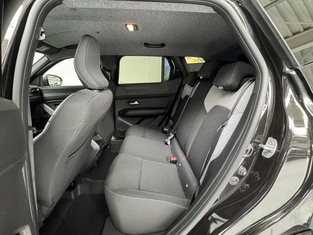 Dacia Duster 1.8 hybrid 155 limited edition uit 2026, foto 8