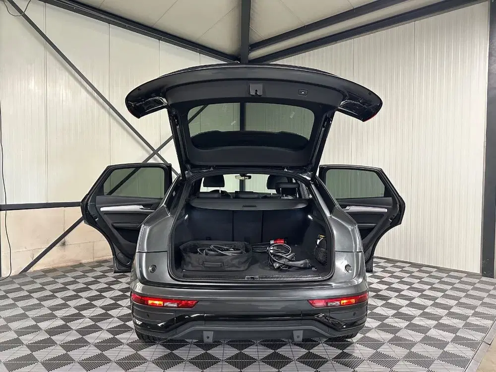 Audi Q5 50 TFSI e uit 2021, foto 6