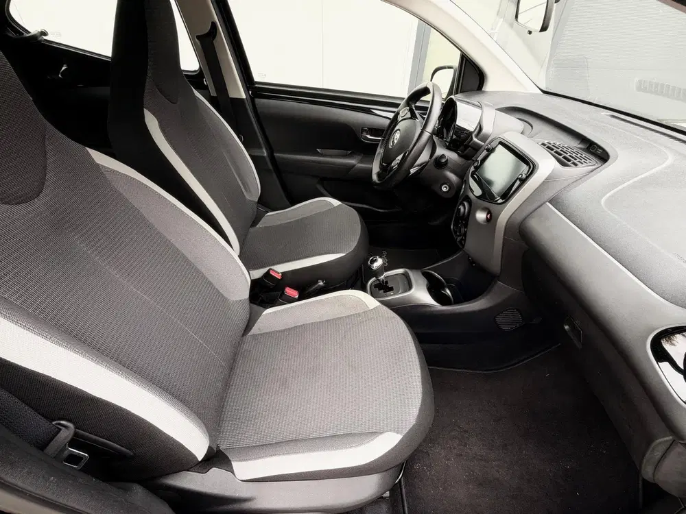 Toyota Aygo 1.0 VVT-i x-play AUTOMAAT uit 2022, foto 13