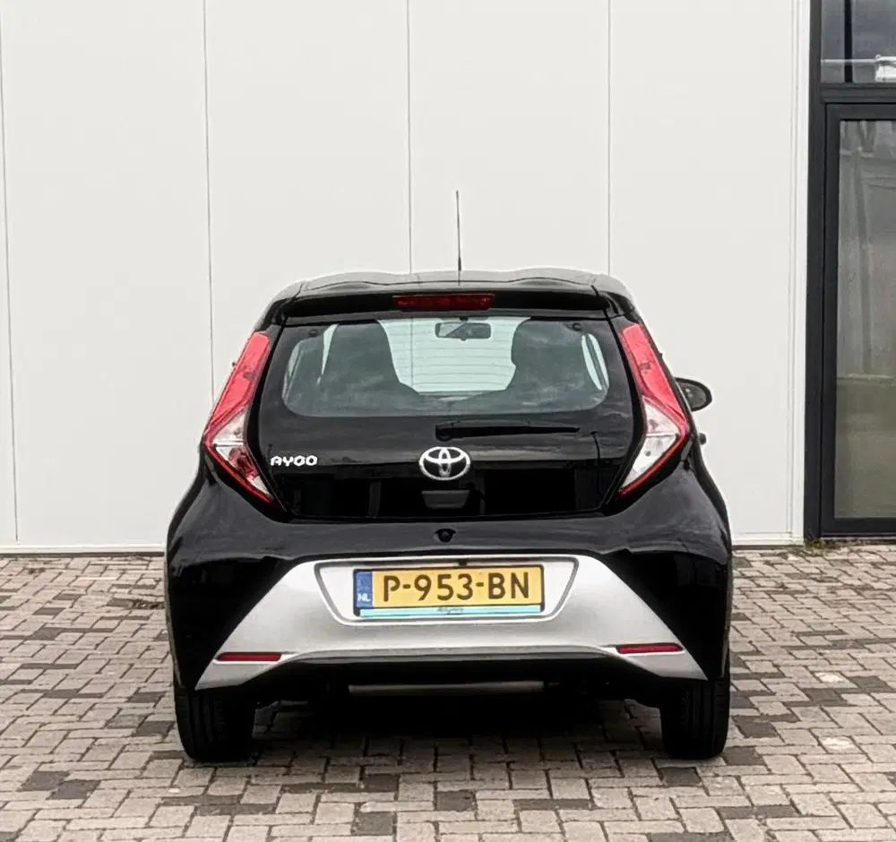 Toyota Aygo 1.0 VVT-i x-play AUTOMAAT uit 2022, foto 5