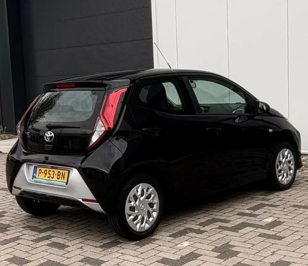 Toyota Aygo 1.0 VVT-i x-play AUTOMAAT uit 2022, foto 6