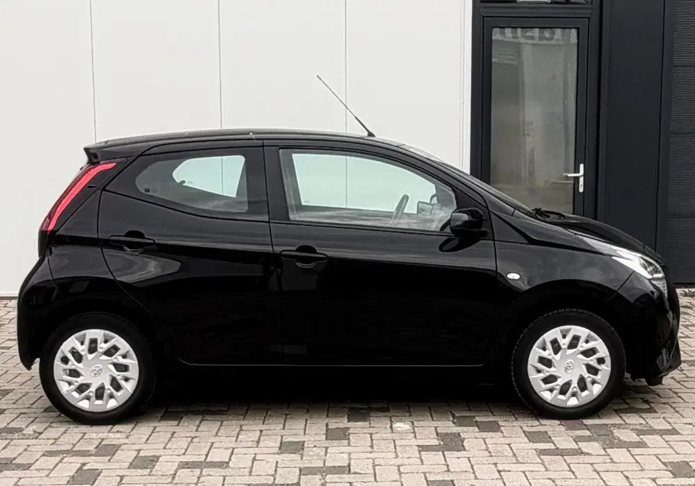 Toyota Aygo 1.0 VVT-i x-play AUTOMAAT uit 2022, foto 7