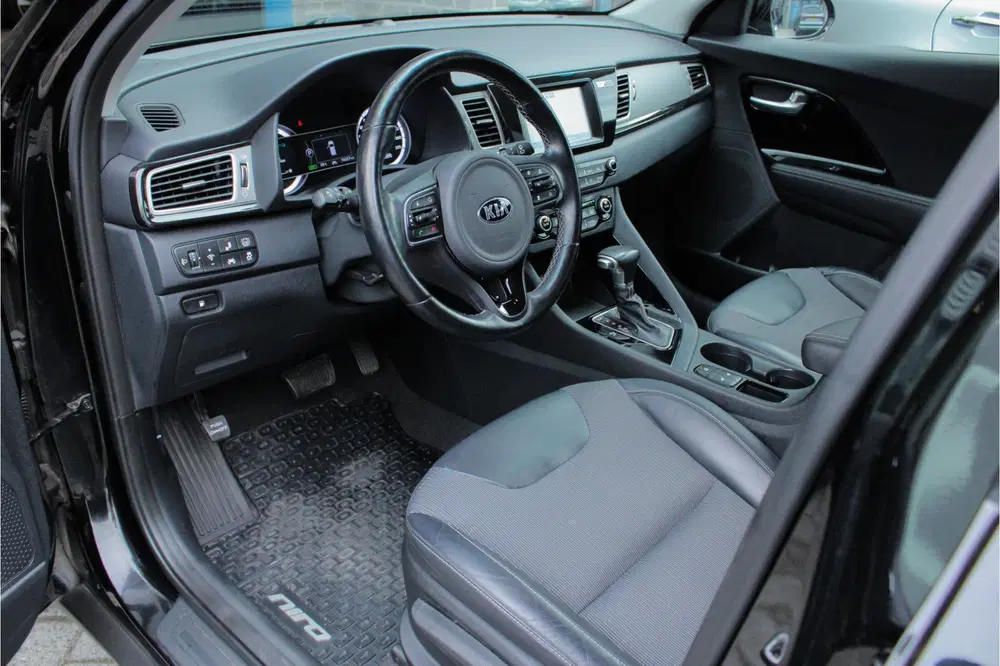Kia Niro 1.6 GDi Hybrid DynamicLine uit 2020, foto 4