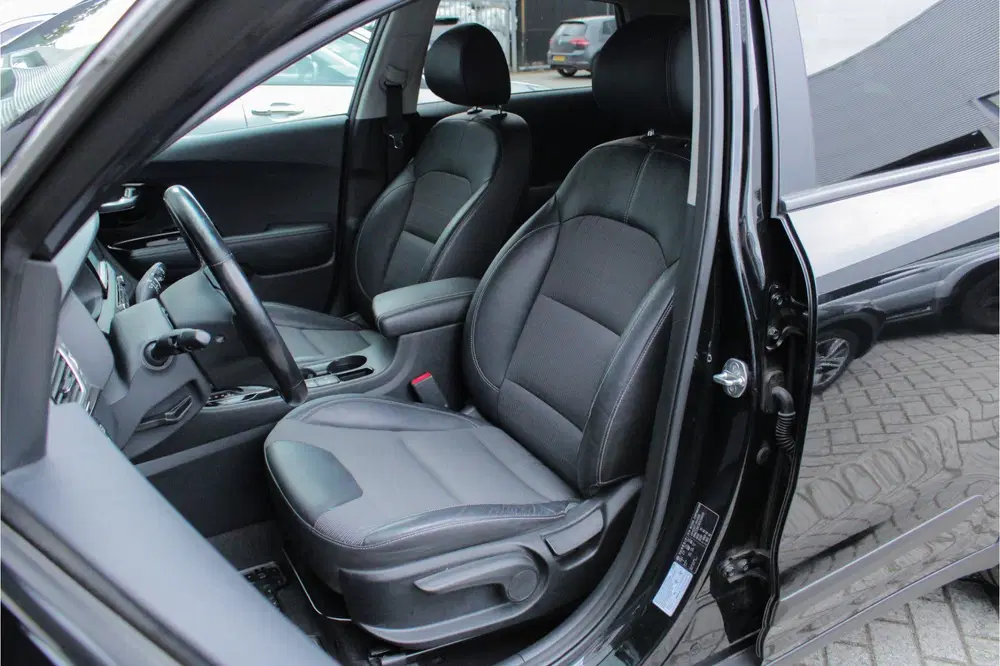 Kia Niro 1.6 GDi Hybrid DynamicLine uit 2020, foto 8