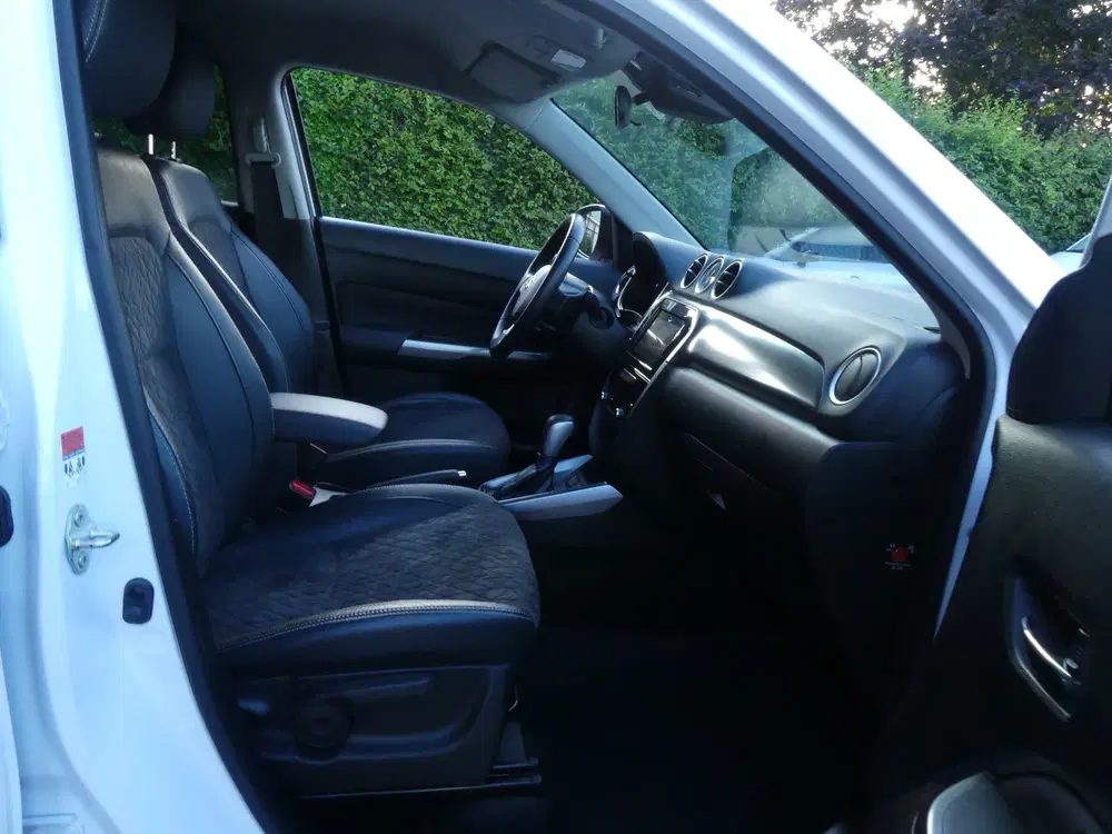 Suzuki Vitara 1.4 Boosterjet Style Smart Hybrid (bj 2021 uit 2021, foto 6