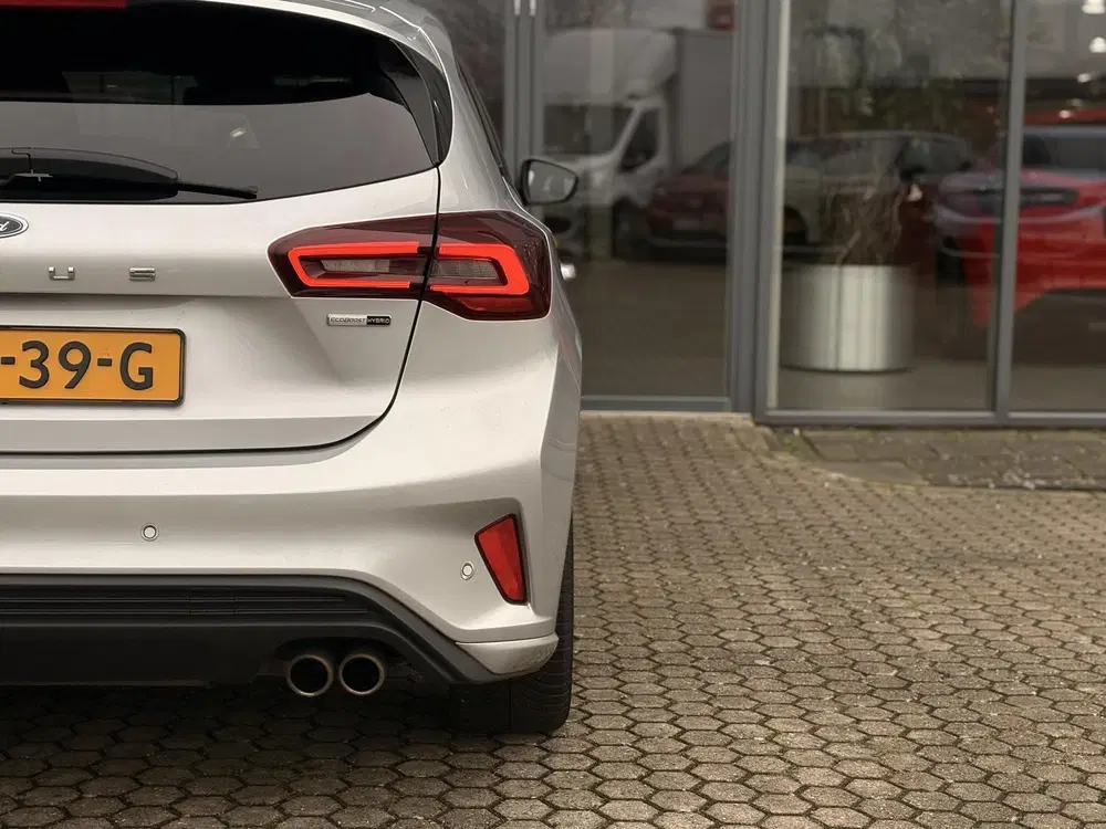 Ford Focus 1.0 EcoBoost Hybrid ST Line uit 2023, foto 9