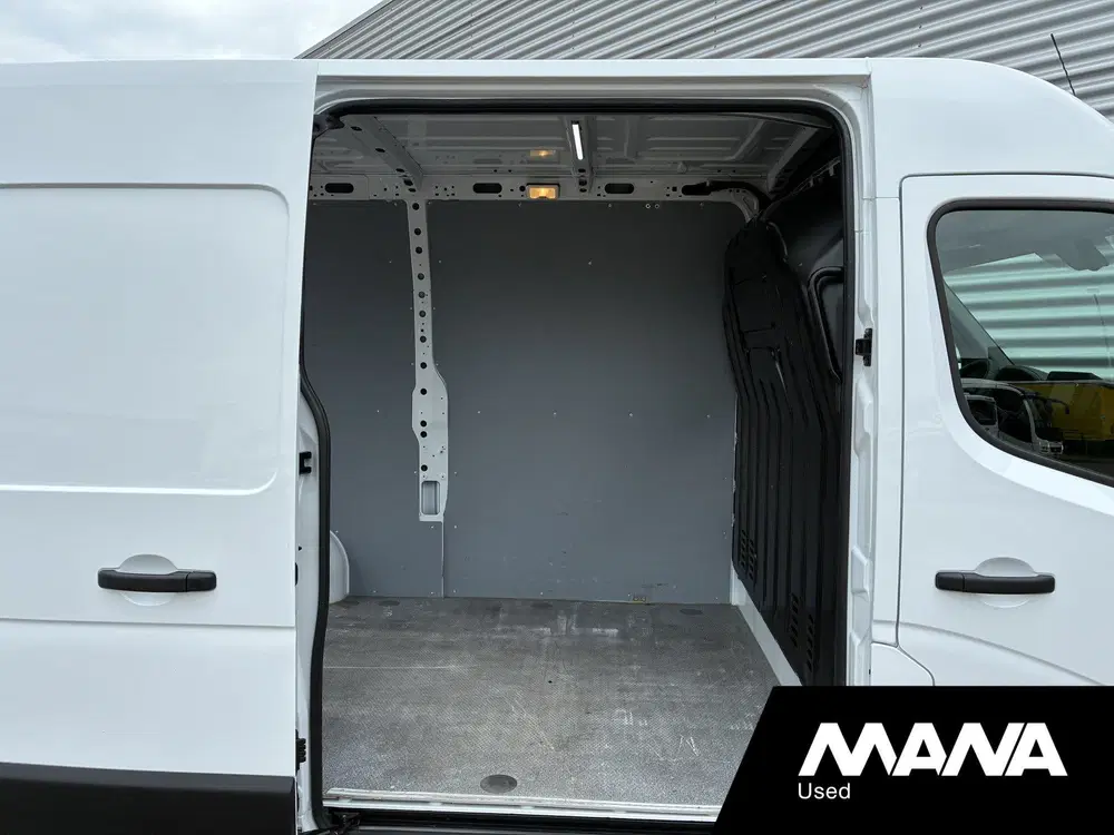 Renault Master T35 2.3 dCi 135 L2H2 Airco Sensoren Radio uit 2024, foto 8
