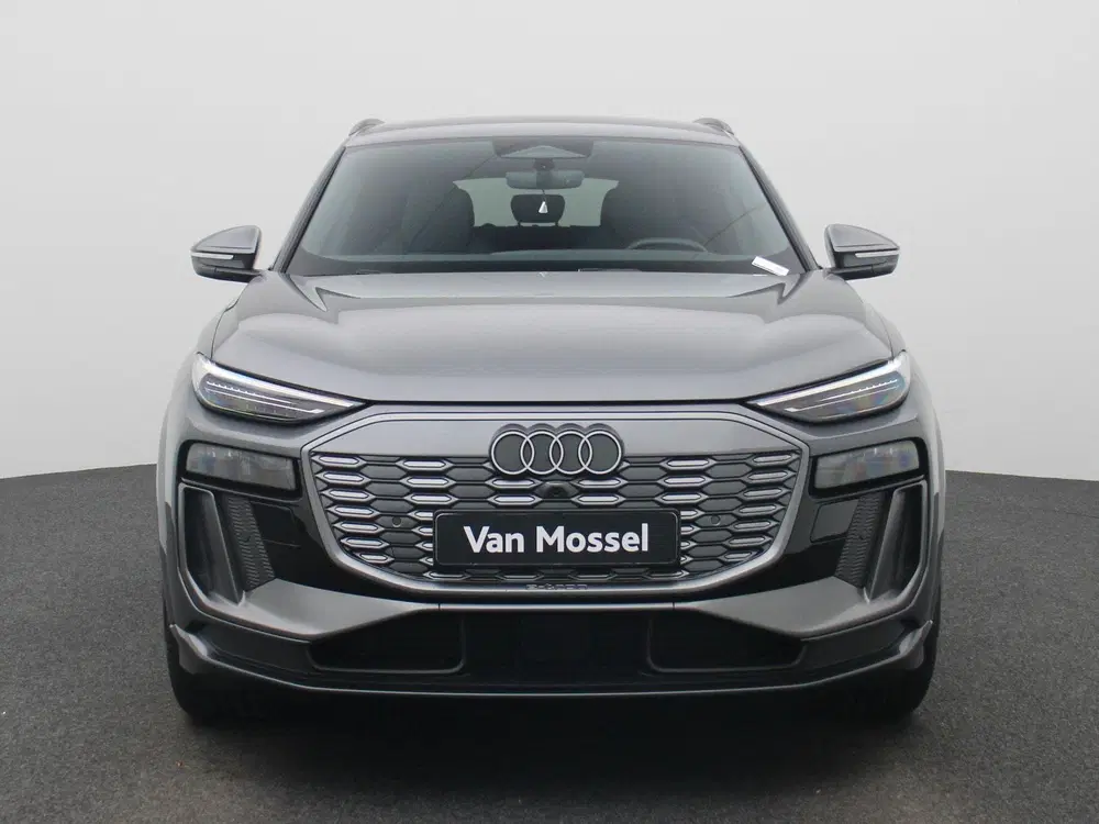 Audi Q6 e-tron S edition Quattro 100 kWh uit 2024, foto 2