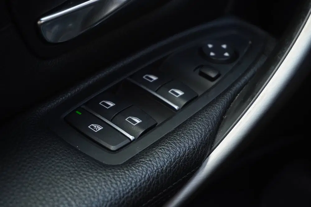 BMW 3-serie 318i M Sport elek-Klep+Led+Volleder+navi uit 2019, foto 5