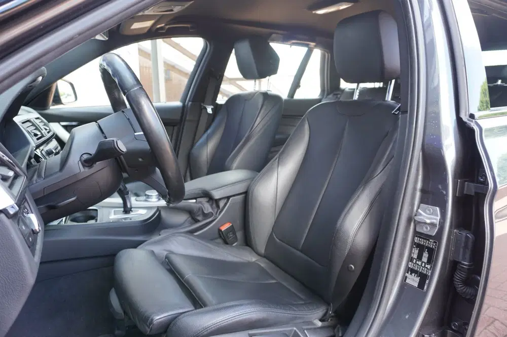 BMW 3-serie 318i M Sport elek-Klep+Led+Volleder+navi uit 2019, foto 7