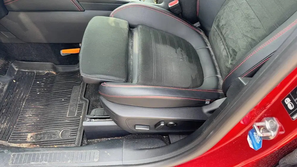Ford Kuga 2.5 PHEV ST-Line X uit 2024, foto 9