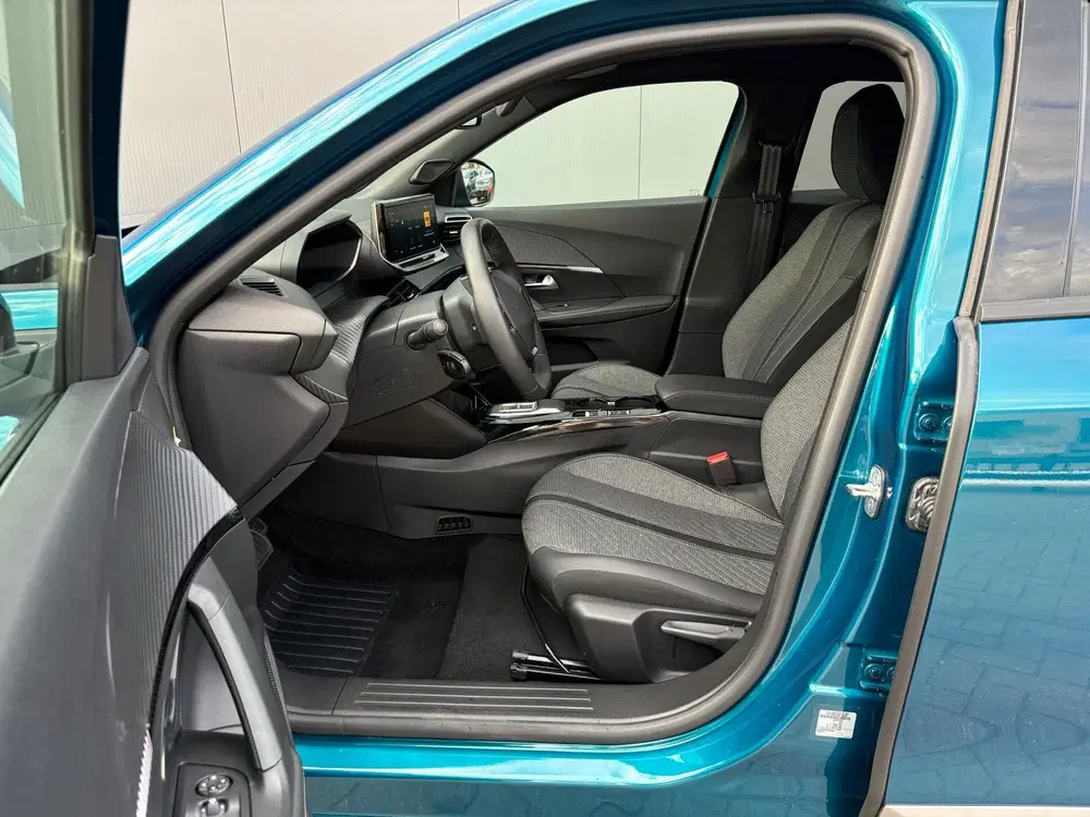 Peugeot 2008 EV Allure 54 kWh Parkeerhulp uit 2025, foto 6