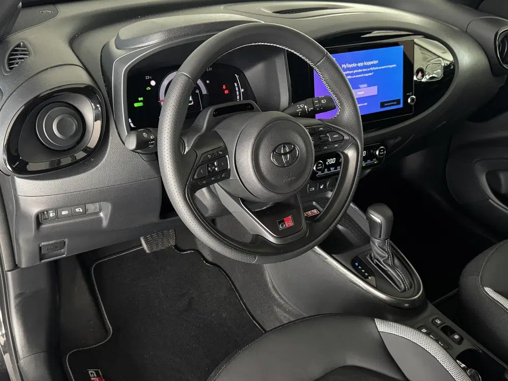 Toyota Aygo X Hybrid 115 GR Sport JBL Audio uit 2026, foto 9