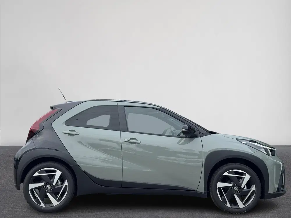Toyota Aygo X Hybrid 115 envy JBL Audio uit 2026, foto 6