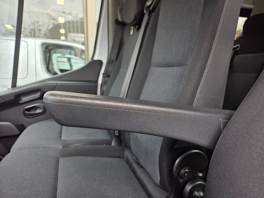 Peugeot Boxer uit 2020, foto 12