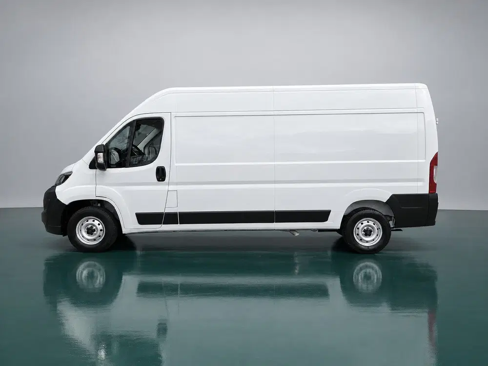 Renault Master uit 2024, foto 5