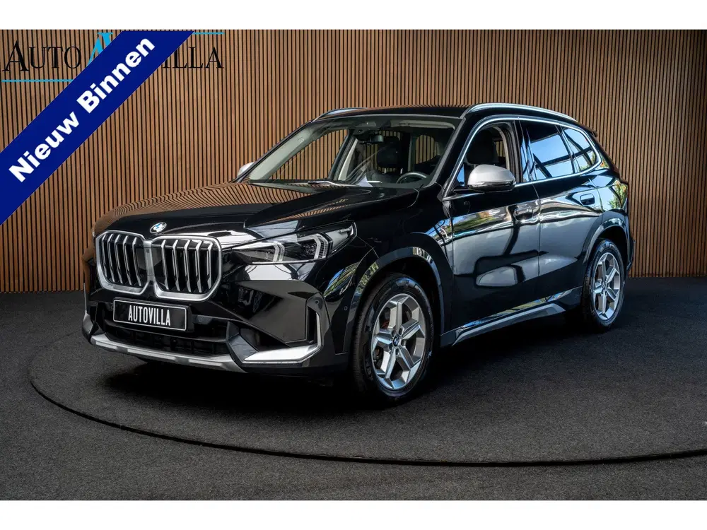 BMW X1 xDrive23i xLine Navi Camera Leder PDC 18'' uit 2023
