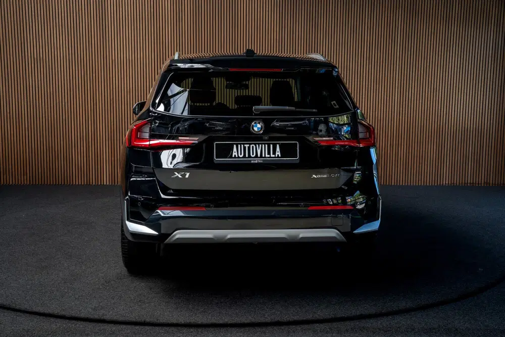 BMW X1 xDrive23i xLine Navi Camera Leder PDC 18'' uit 2023, foto 4