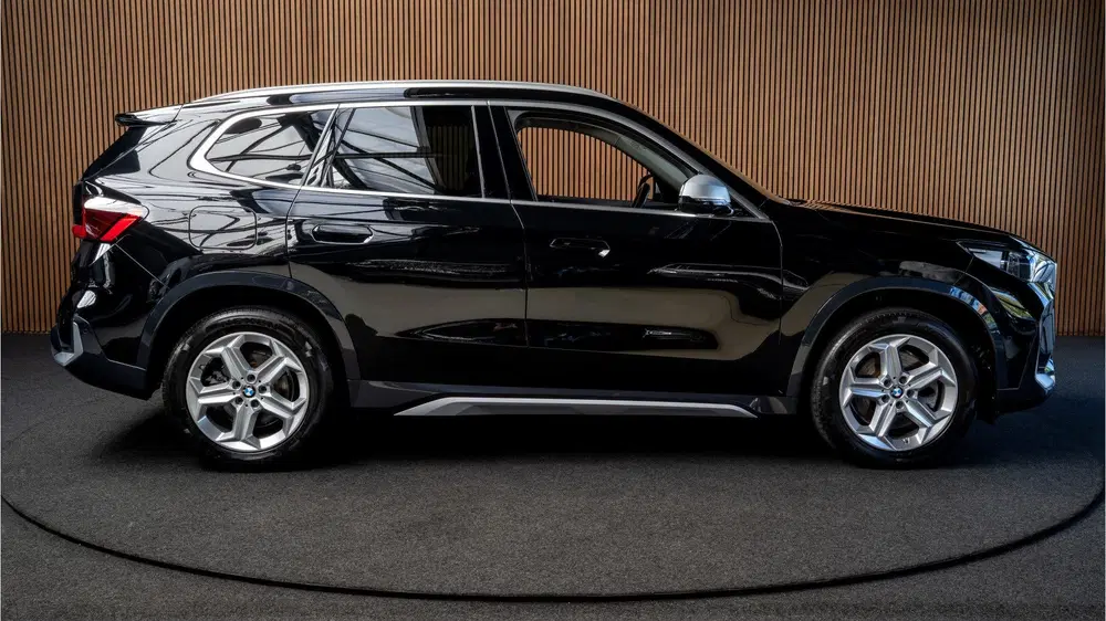 BMW X1 xDrive23i xLine Navi Camera Leder PDC 18'' uit 2023, foto 6