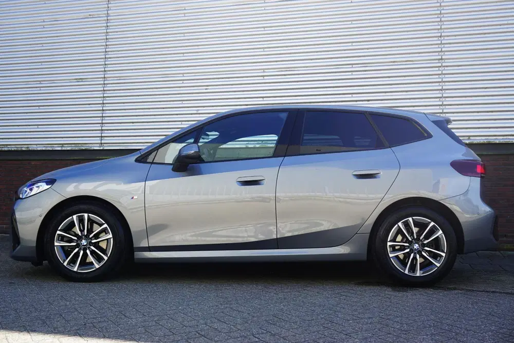 BMW 2-serie Active Tourer 223i 218PK M-Sport uit 2023, foto 3