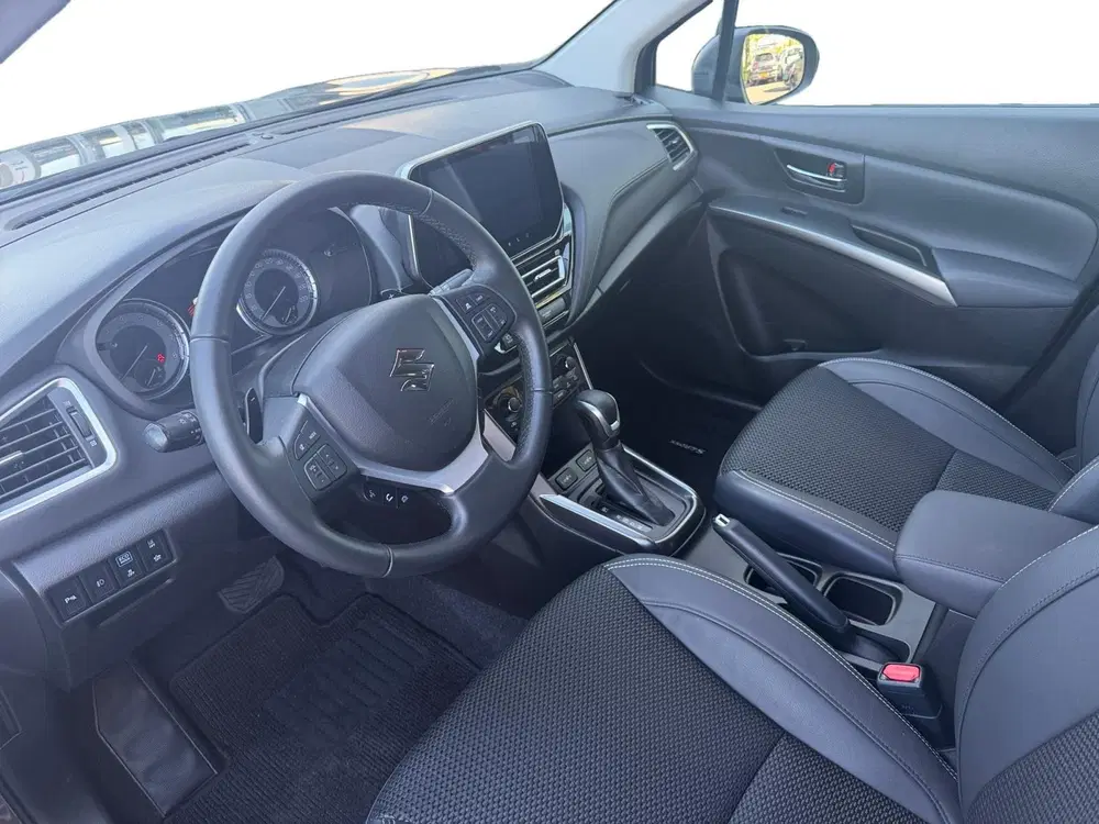 Suzuki S-Cross 1.5 Hybrid Style uit 2024, foto 10