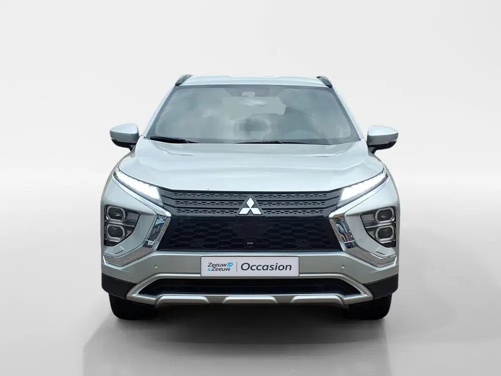 Mitsubishi Eclipse Cross 2.4 PHEV Intense+ Automaat uit 2023, foto 2