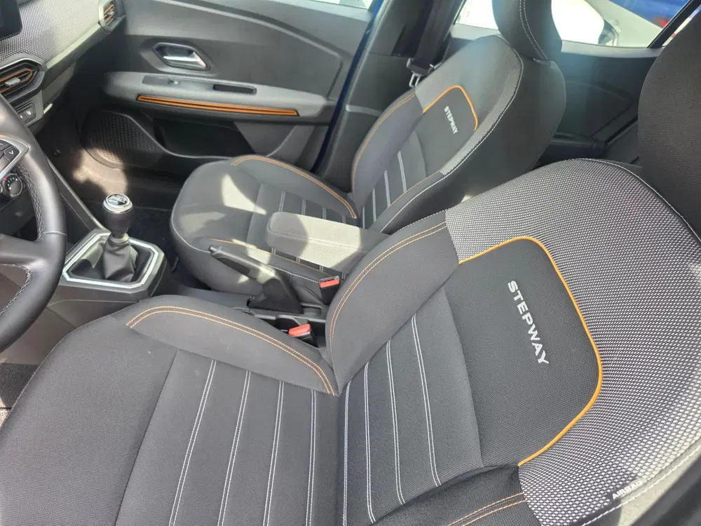 Dacia Sandero 1.0 TCe 90 Comfortnette auto uit 2022, foto 15