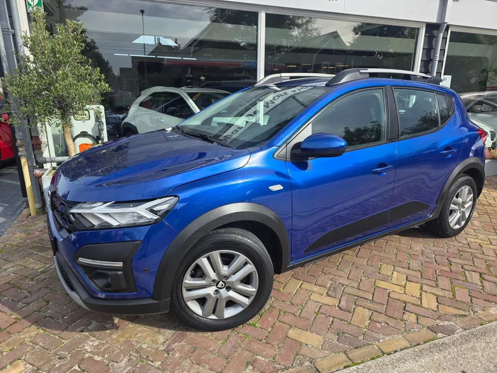 Dacia Sandero 1.0 TCe 90 Comfortnette auto uit 2022, foto 2