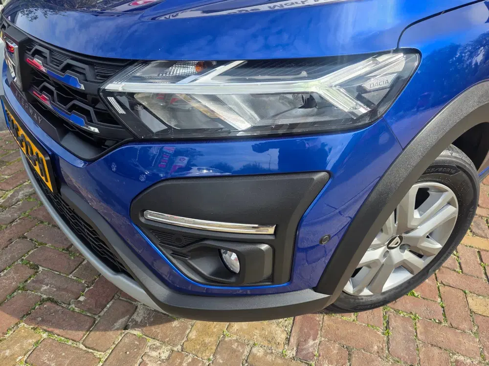 Dacia Sandero 1.0 TCe 90 Comfortnette auto uit 2022, foto 3